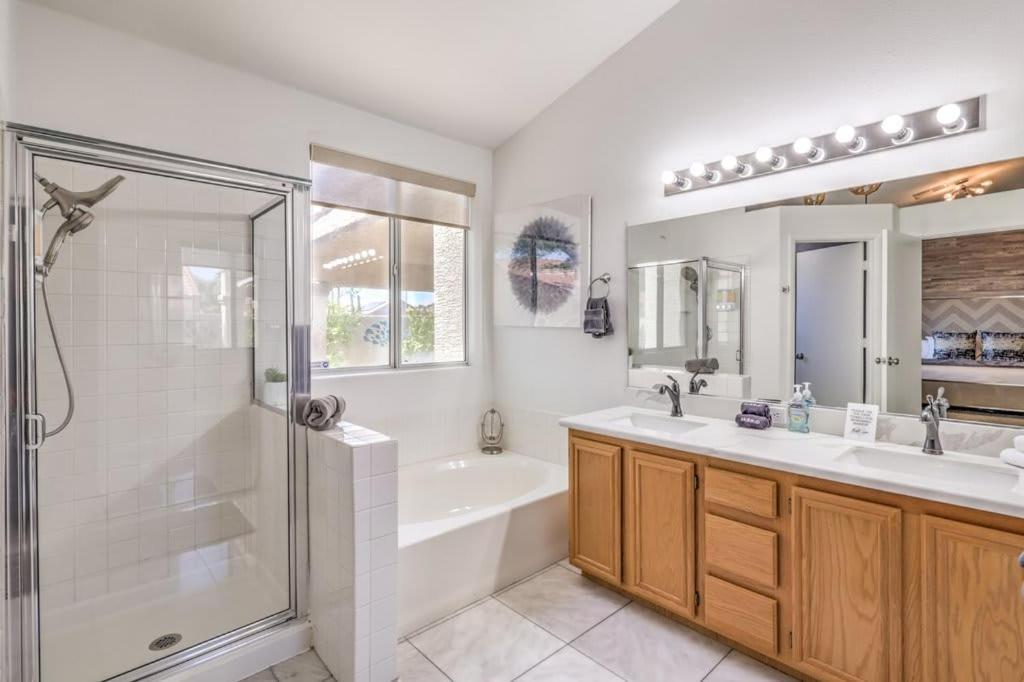 Family Fun For Everyone In Las Vegas- 4 Bedrooms, Billiards, Game Room Henderson Exteriér fotografie