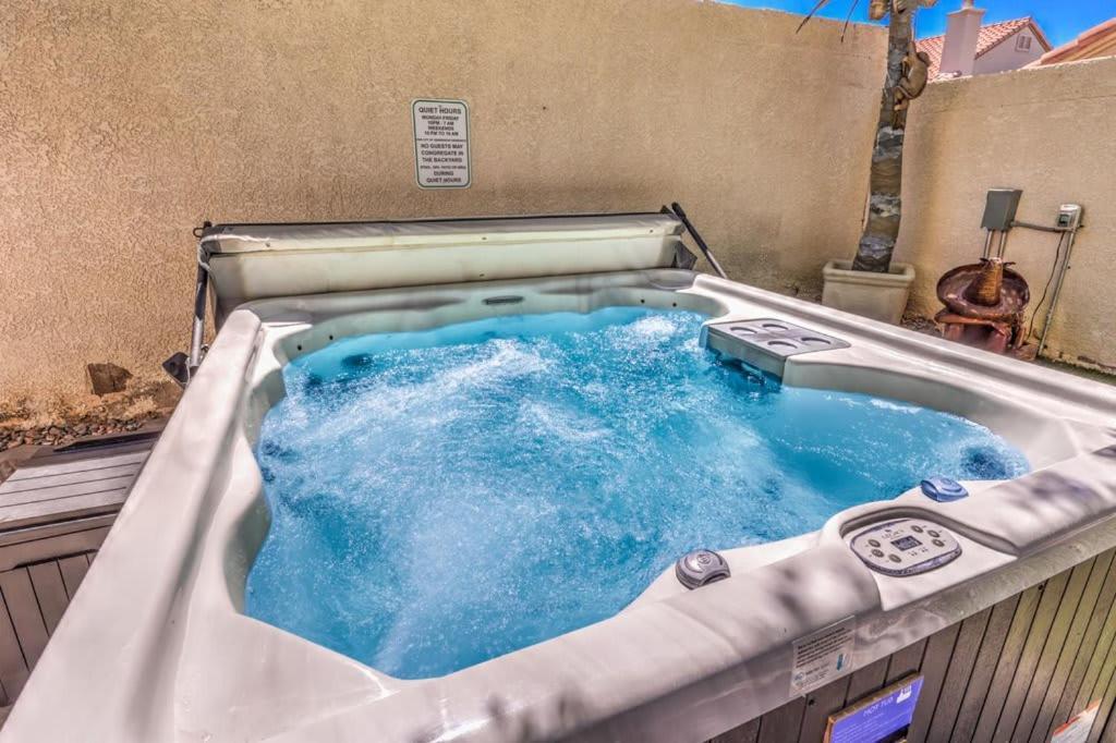 Family Fun For Everyone In Las Vegas- 4 Bedrooms, Billiards, Game Room Henderson Exteriér fotografie