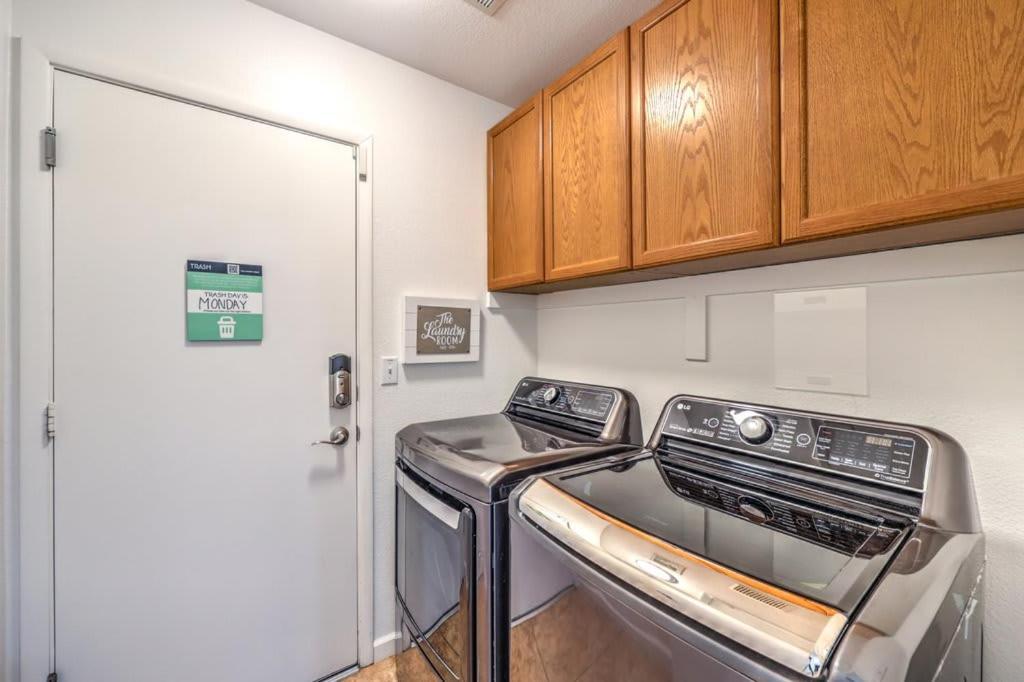 Family Fun For Everyone In Las Vegas- 4 Bedrooms, Billiards, Game Room Henderson Exteriér fotografie