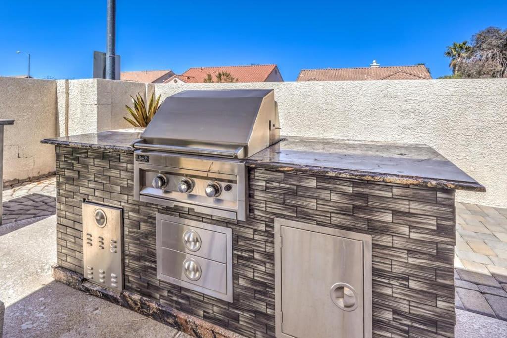 Family Fun For Everyone In Las Vegas- 4 Bedrooms, Billiards, Game Room Henderson Exteriér fotografie