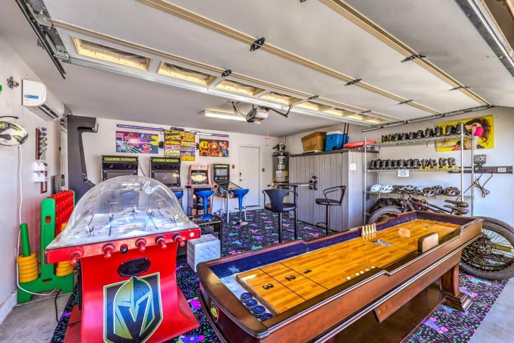 Family Fun For Everyone In Las Vegas- 4 Bedrooms, Billiards, Game Room Henderson Exteriér fotografie
